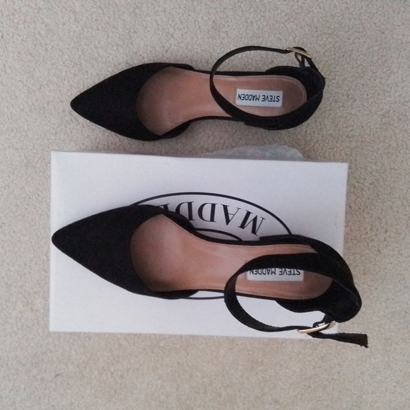 Ankle strap Steve Madden shoes - Picture 2 of 2